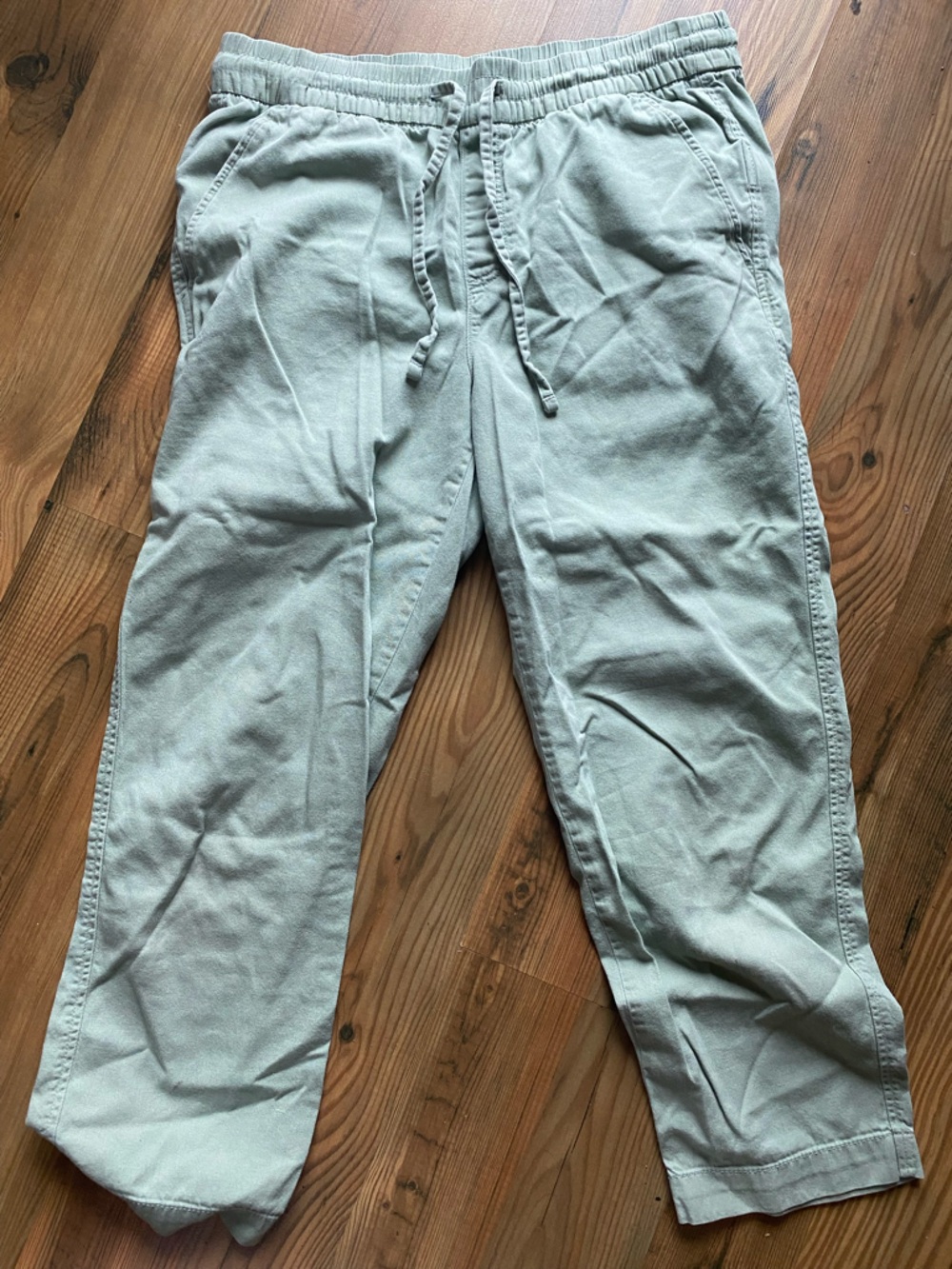 Women’s Casual Drawstring Pants in Light Sage